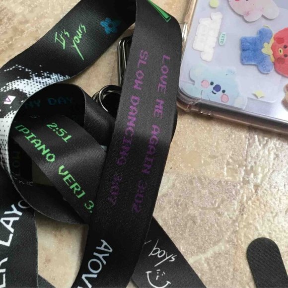 BTS LANDYARD VERSION SLOW DANCING BLACK ACCESORIES - Picture 2 of 4